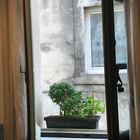 Studio De Charme A La Roquette Арл Екстериор снимка