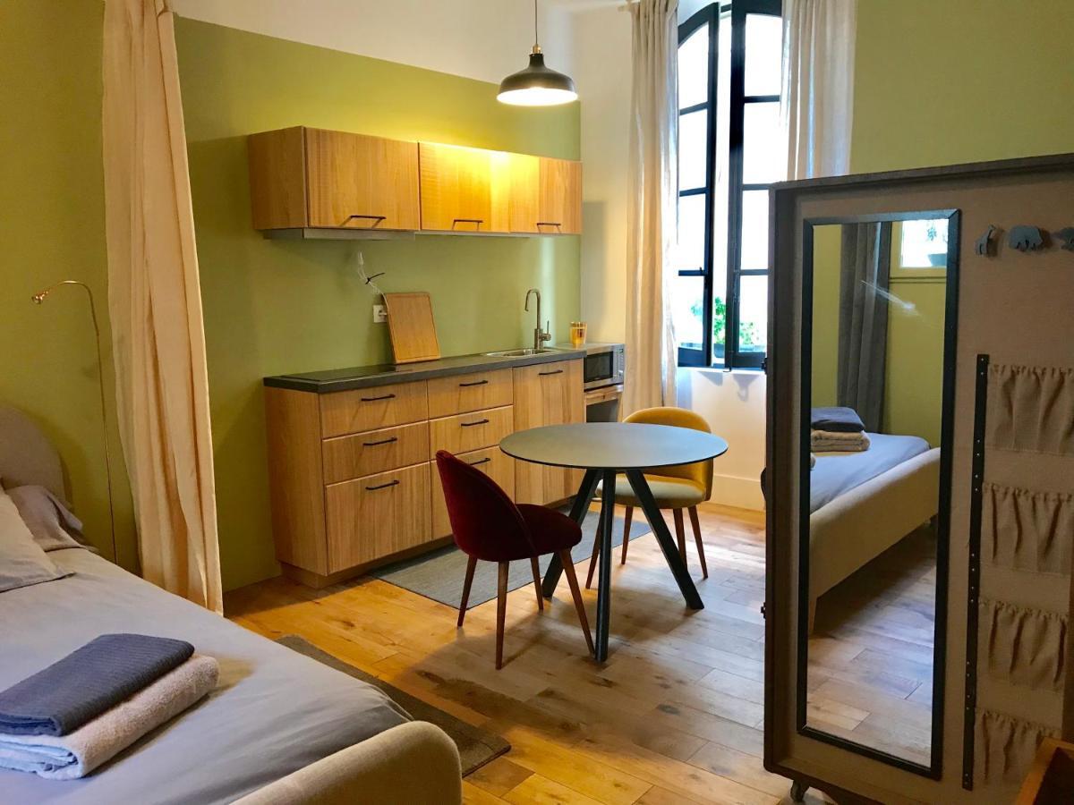 Studio De Charme A La Roquette Арл Екстериор снимка